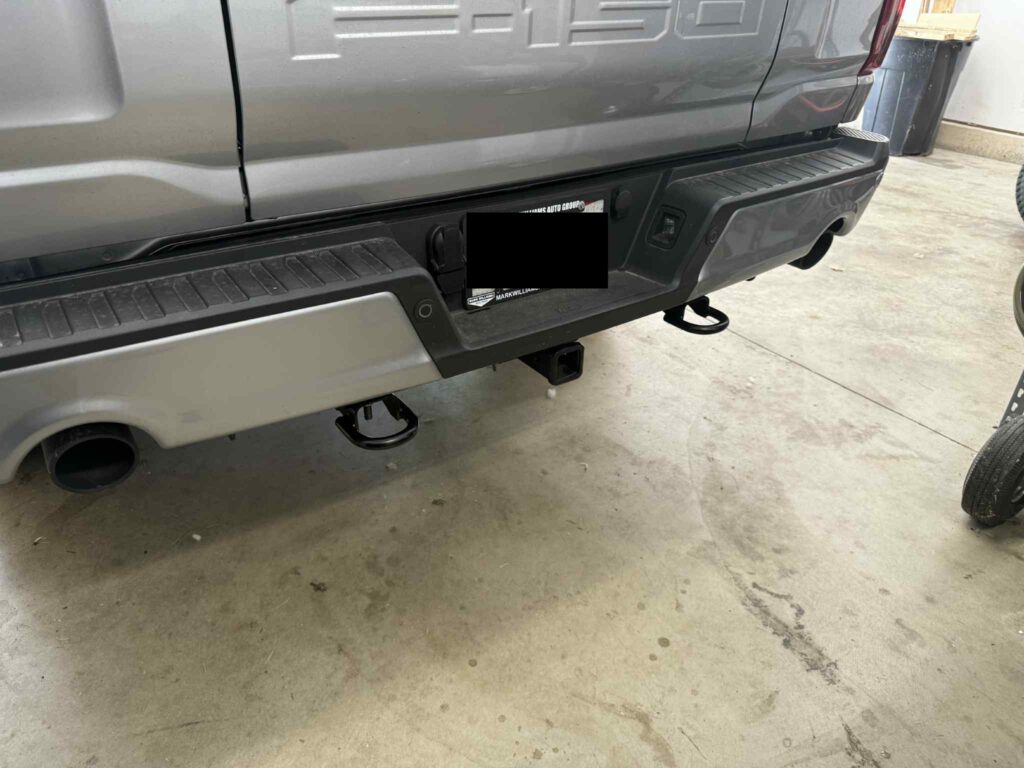 Tow hooks